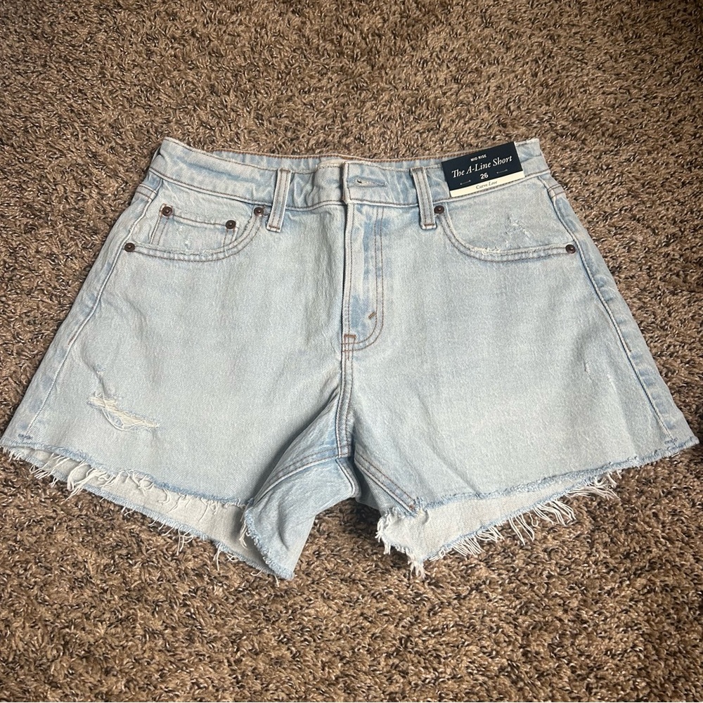 Abercrombie & Fitch Light Wash Jean Shorts The A-Line size 26 curve love